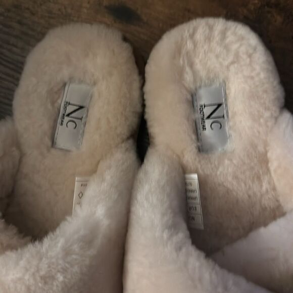 NATURES COLLECTION
SLIPPER CROSS in Nature Size 40 - Picture 7 of 9